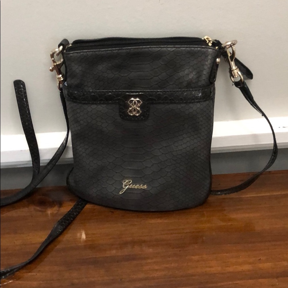 Guess purse